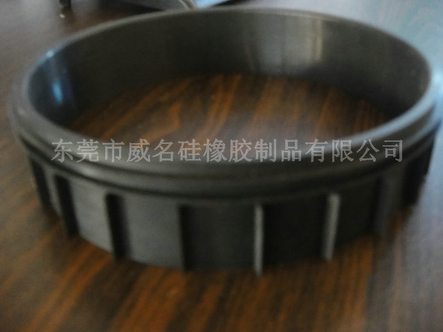 什么是導(dǎo)熱硅膠制品？